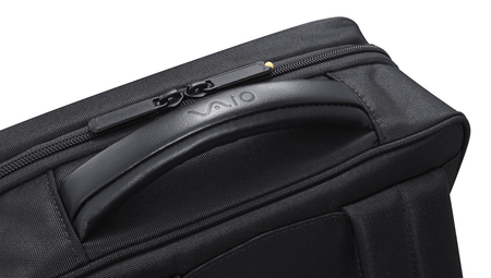 エースとコラボしたVAIO専用数量限定ビジネスリュック「デュラテクトV | ALL BLACK EDITION」を発売