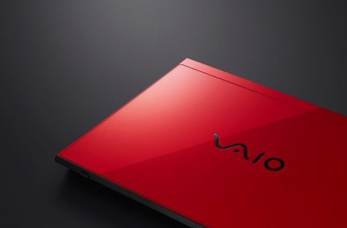 VAIO理想の「赤」で染め上げた「RED EDITION」モデル
