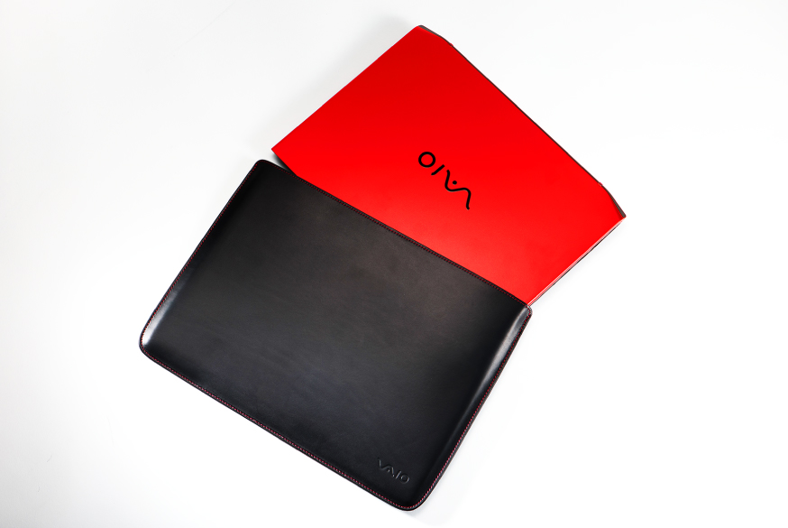 「VAIO SX14-RレザーPCケース 赤色」の販売について